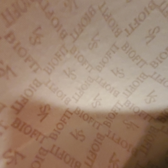 VICTORIA'S SECRET Biofit Demi Bras - Picture 3 of 4